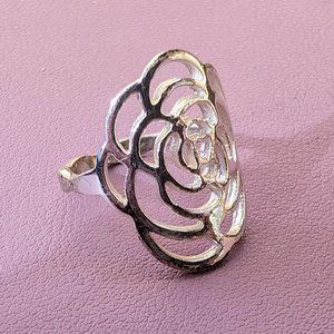 Silver flower ring